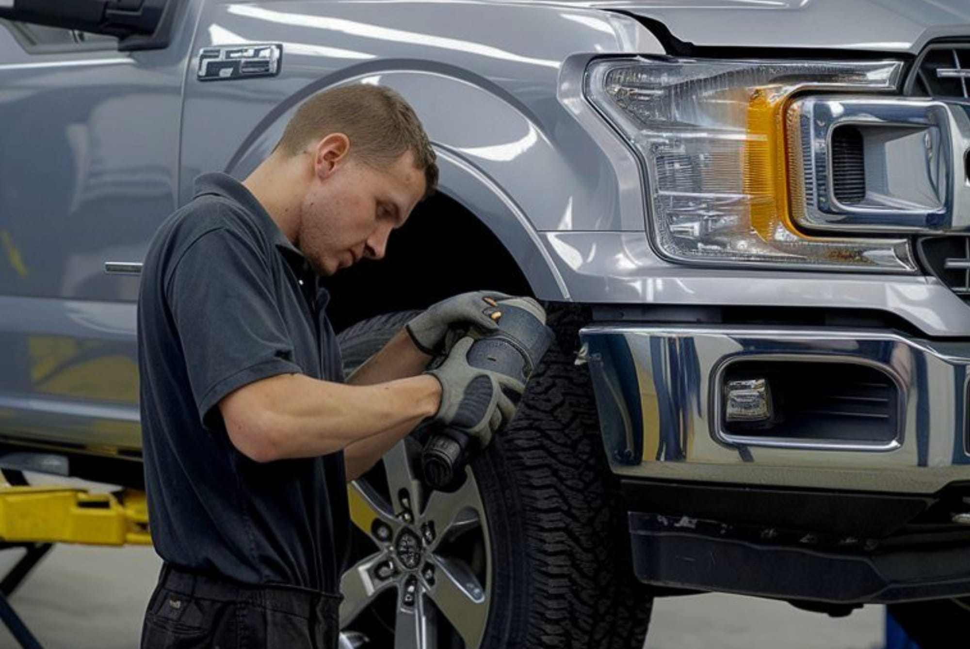 Ford Collision Repair bumper repair tech Ford Collision Repair bumper repair tech